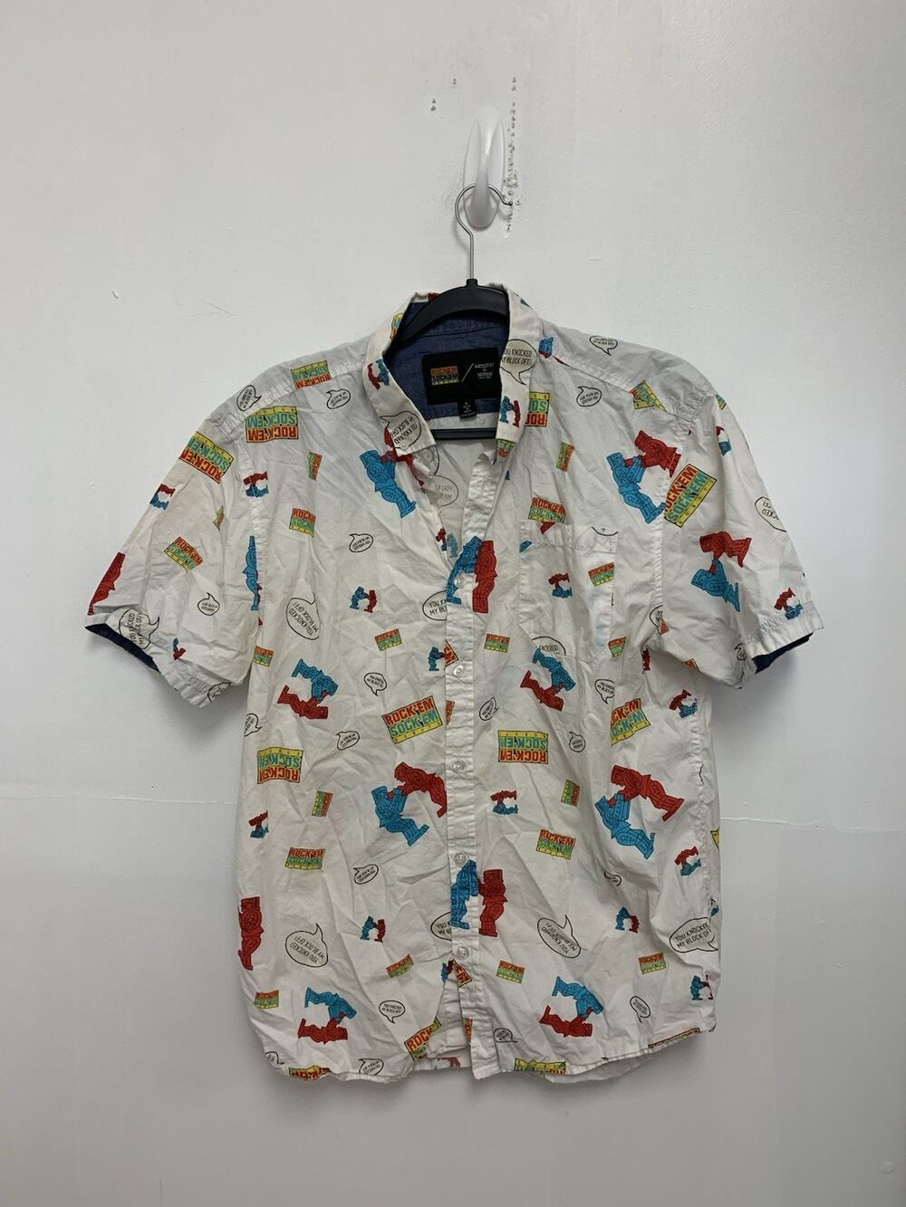 Artistry in Motion Rock Em Sock Em Print Button Up Shirt Men’s L White Novelty